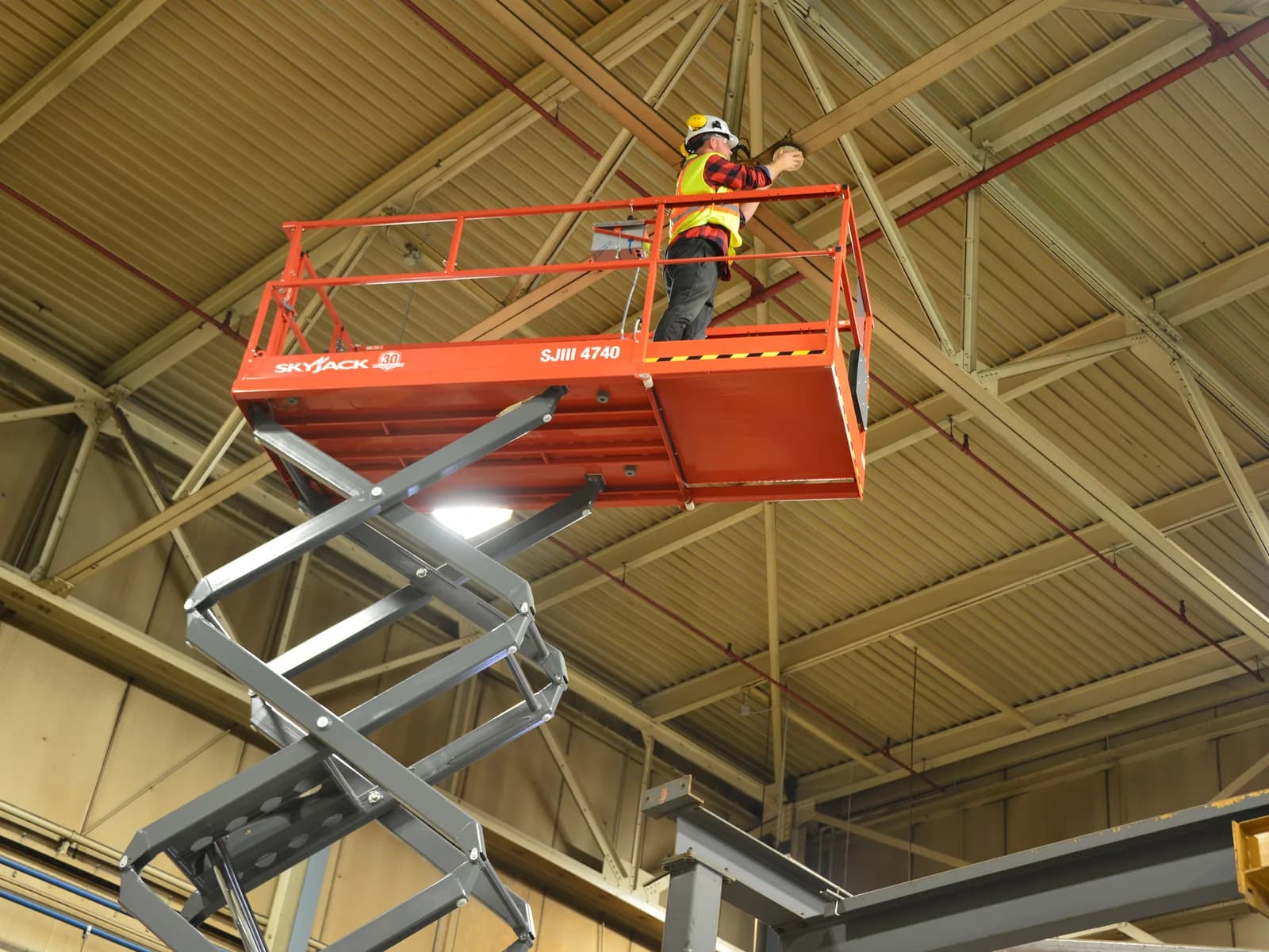 14m electric scissor lift