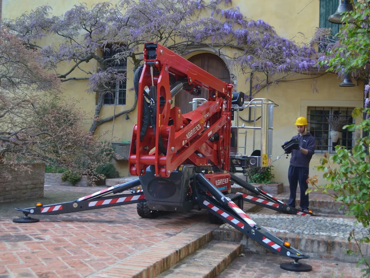 15.4m diesel spider lift
