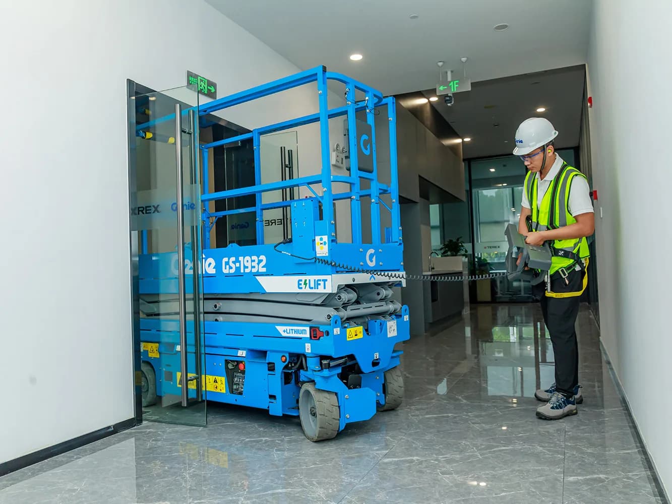 Genie GS-1932 electric scissor lift