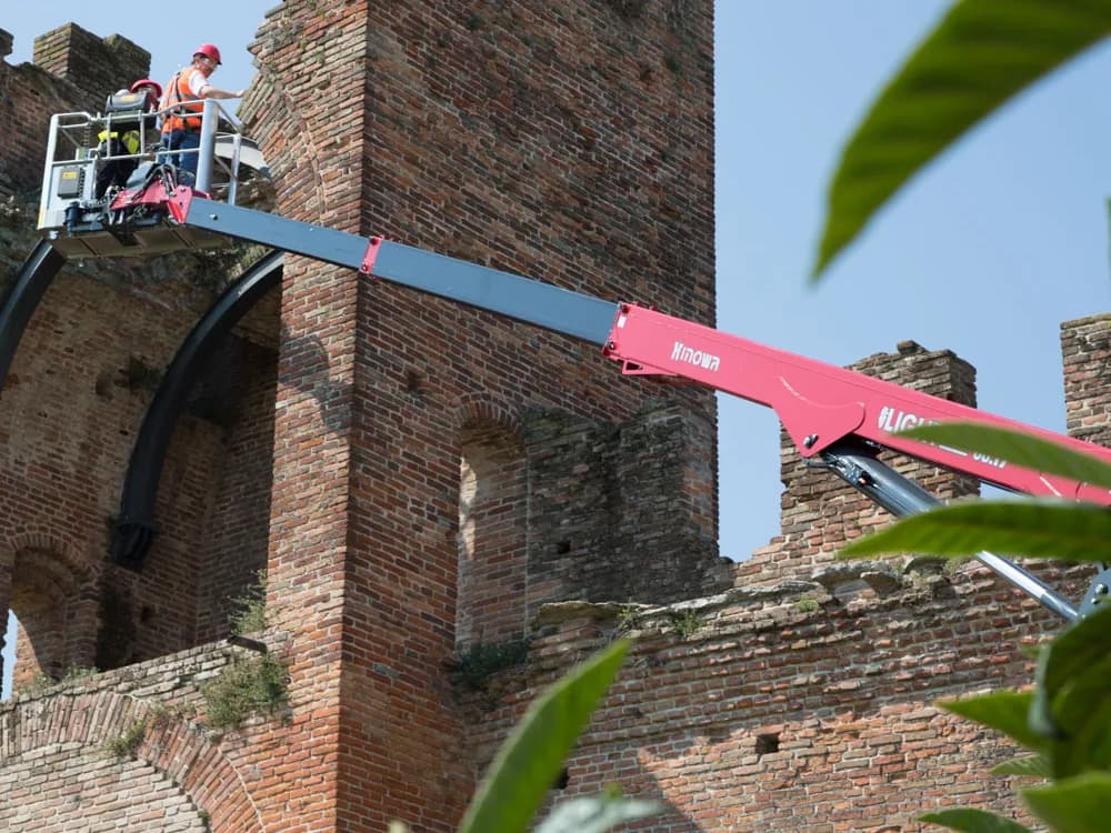 33m diesel spider lift